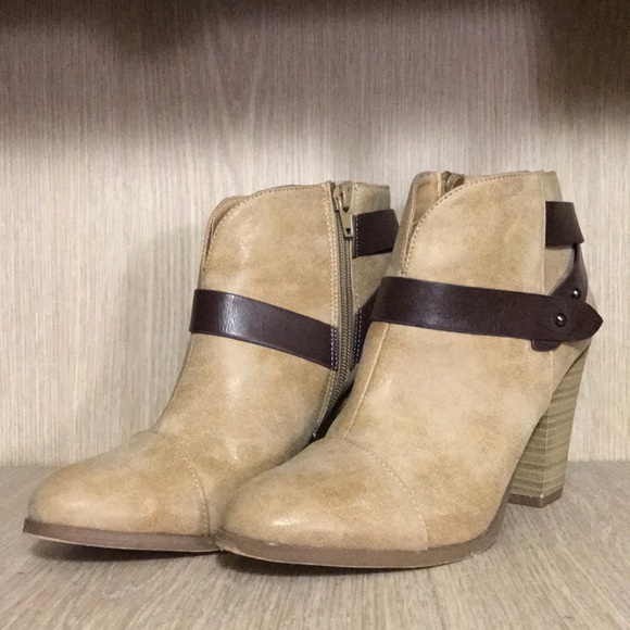 Ankle Boots - Picture 2 of 2